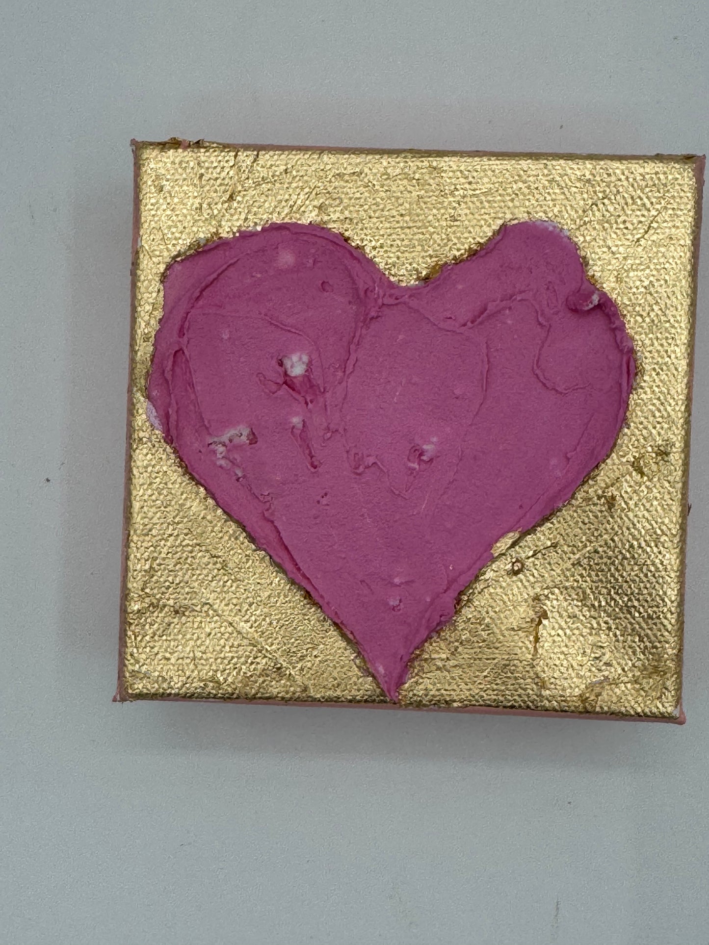 Valentine Pops Heart on Gold